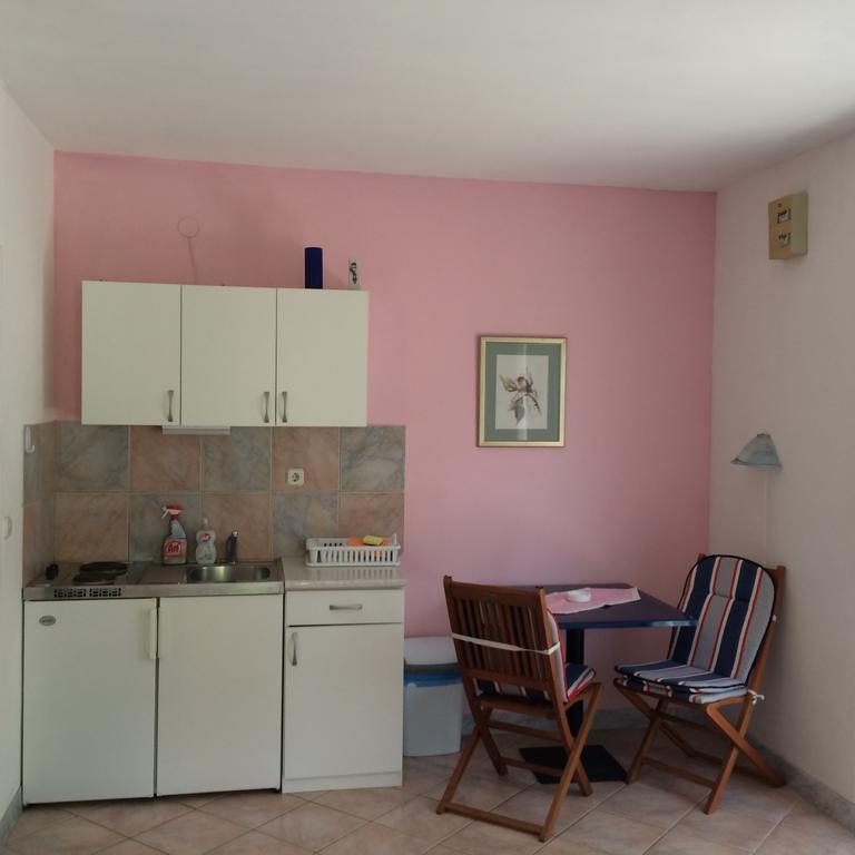 Apartment Kordic Sveta Nedelja  Szoba fotó